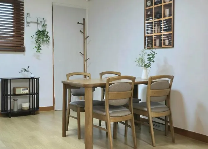 Daon 2 Min From Subway 10 Min To Kspo Dome Easy Access To Seongsu And Gwanghwamun Appartement Seoel